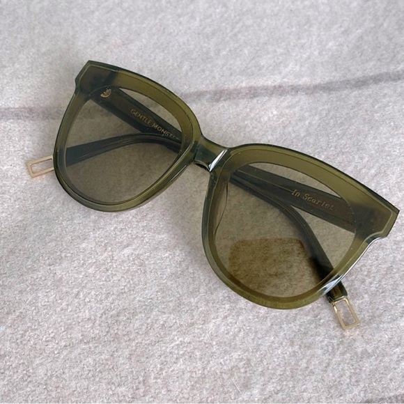 GENTLE MONSTER Accessories - GENTLE MONSTER Olive Sunglasses